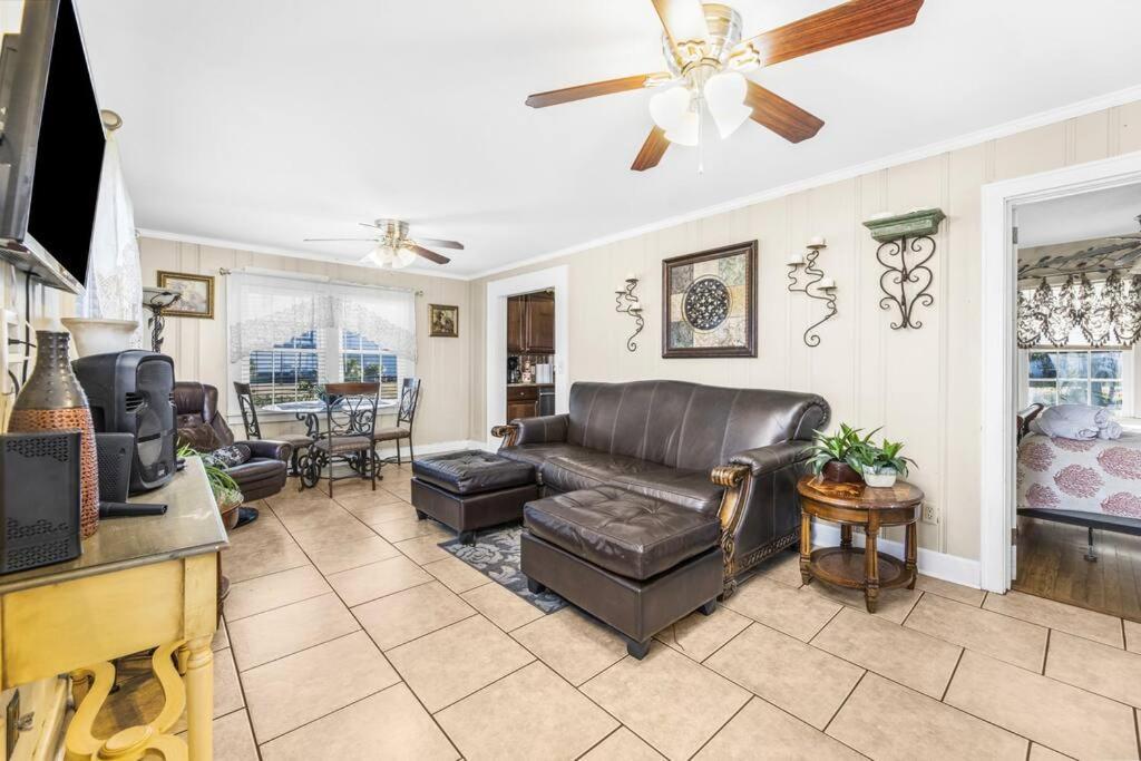 Dazzling Centrally Located Ocean View W 2 Kings, Huge Private Yard, 2 Decks, Firepit, Bbq Myrtle Beach Esterno foto